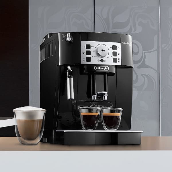 デロンギ 全自動コーヒーメーカー マグニフィカS ホワイト ECAM22112W 電気ヒーター 半額通販